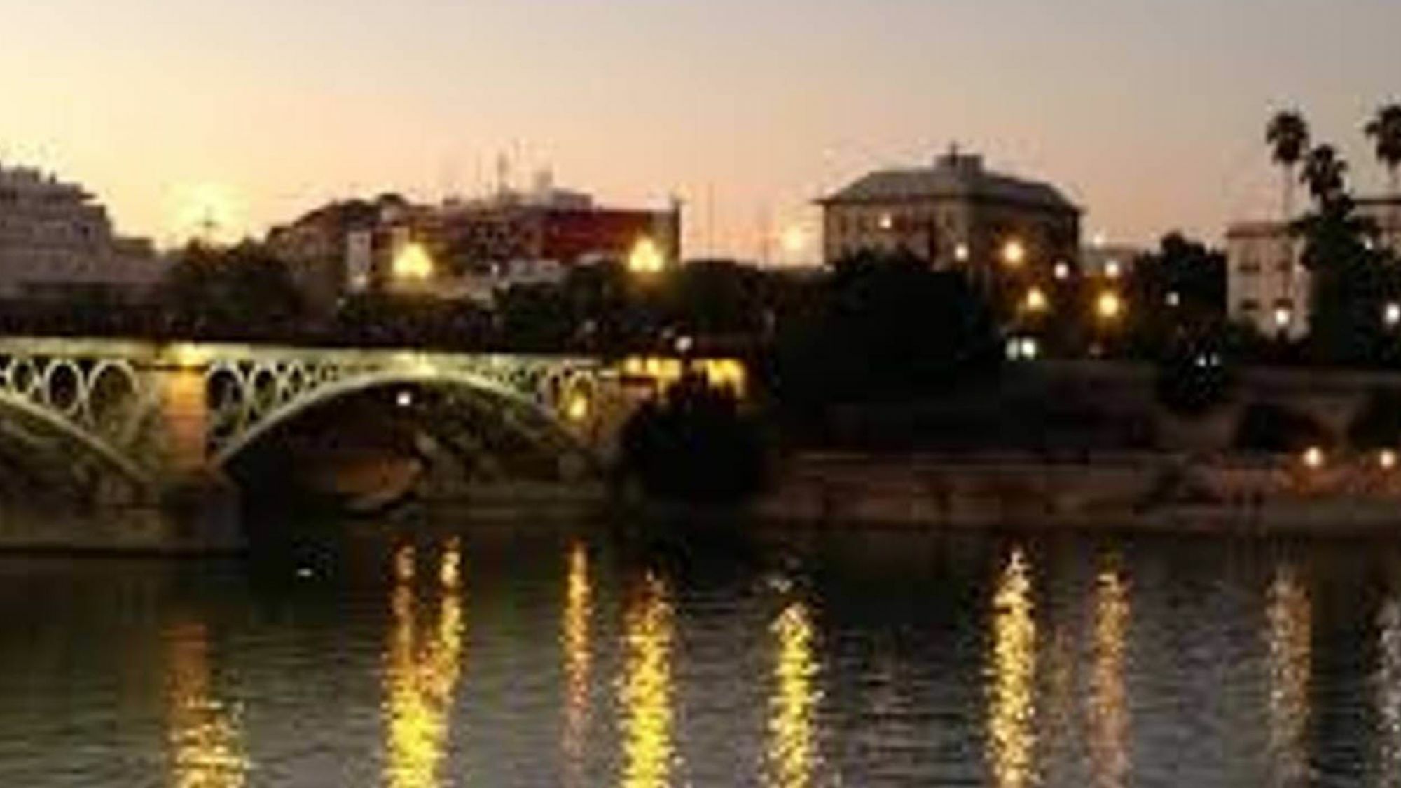 Apartamento Carlos Canal Sevilla Kültér fotó